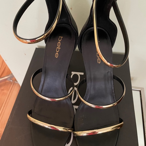 Ladies shoes /Bebe - Picture 2 of 6